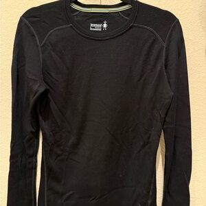 Smartwool women’s Black Long-Sleeve Base Layer Shirt
